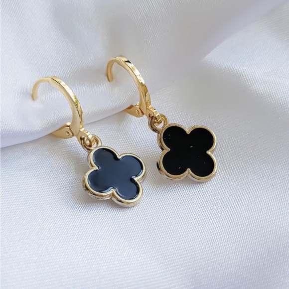 🌸3/$25 🆕 Gold and Black Enamel Lucky Clover Huggie Hoop Dangle Earrings - Picture 8 of 11